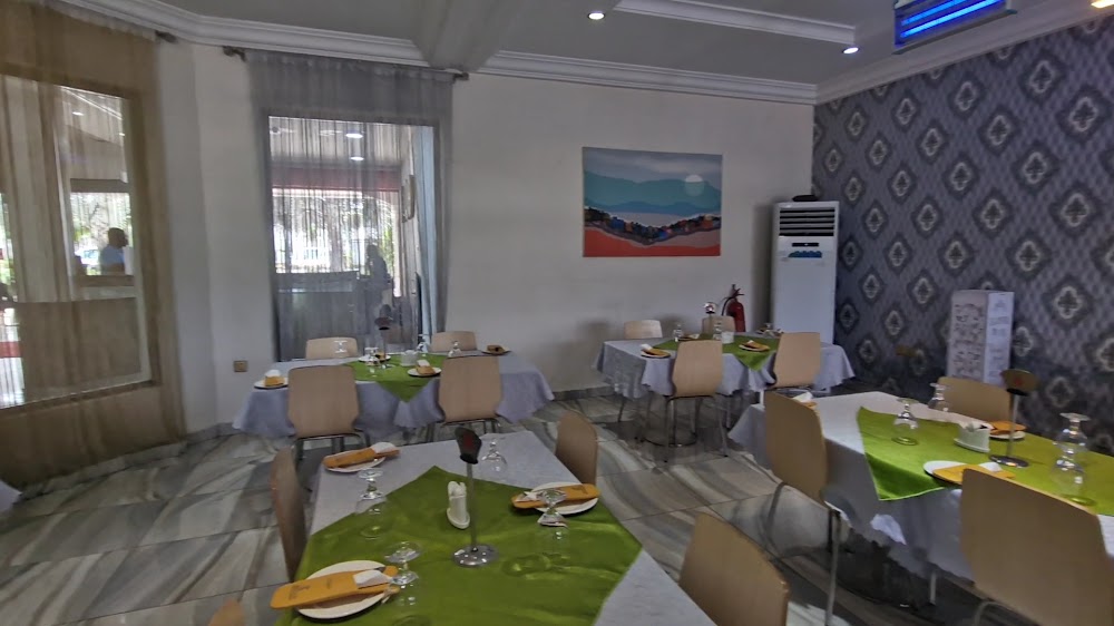 Golden Tulip Hotel photo 2